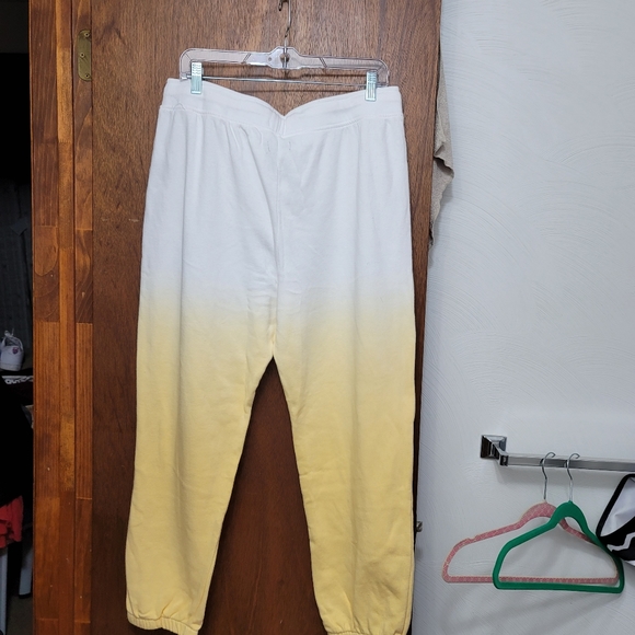 NWOT. Trixxi yellow ombre sweat pants. Size XL. (586) - Picture 9 of 9